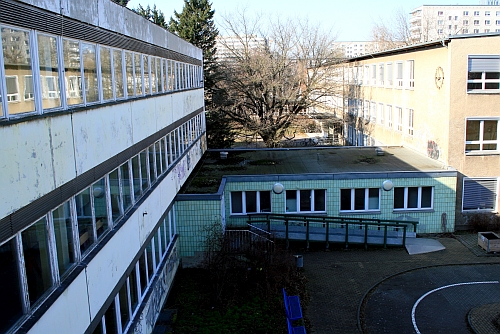 Schulgebäude 2